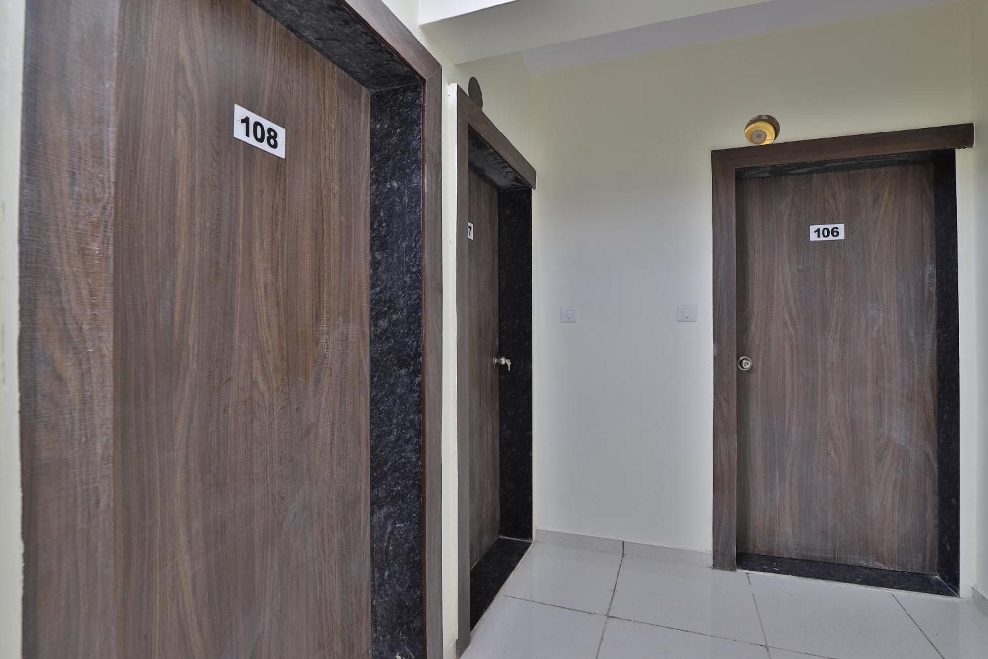 Hotel O Sunway Ahmedabad Esterno foto